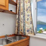 Vr Račišće