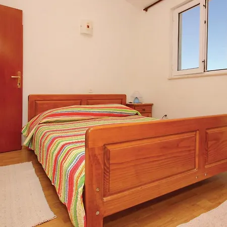 Appartement 2 Bedroom Stunning In *