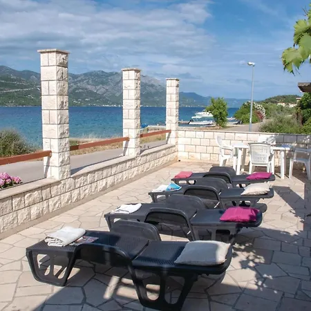 Apartment Racisce Vr * Račišće
