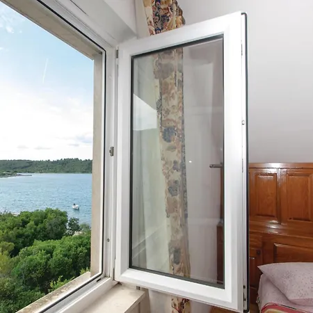 2 Bedroom Stunning In * Račišće